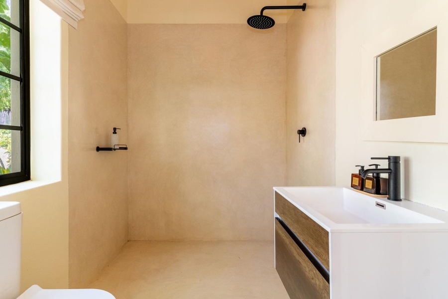 6 Bedroom Property for Sale in Hout Bay Western Cape